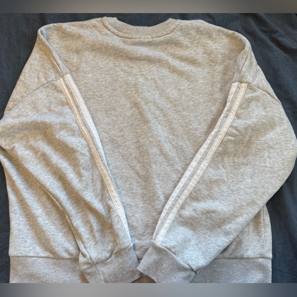 Adidas Women’s Light Gray Crewneck Sweatshirt - Picture 5 of 5